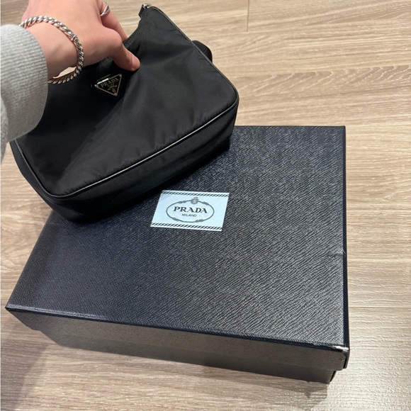 Prada Re-edition Bag - Picture 13 of 16